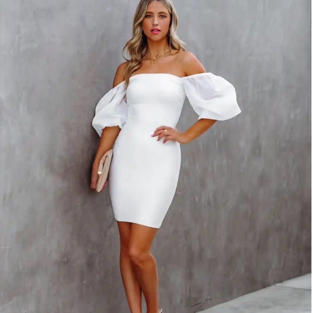 Vici off shoulder bandage dress